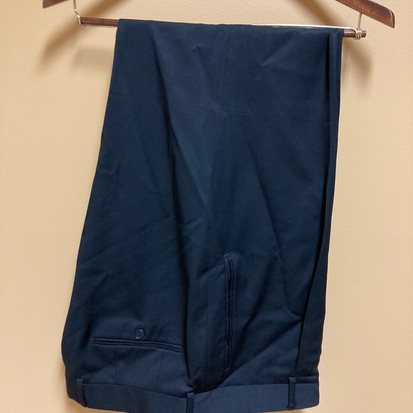 Men’s Hugo Boss Suit - Picture 11 of 11